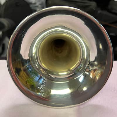 Bach Stradivarius 37 Silver-plated Trumpet image 16