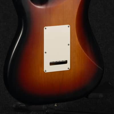 Fender American Ultra Luxe Vintage '50s Stratocaster Sunburst image 10
