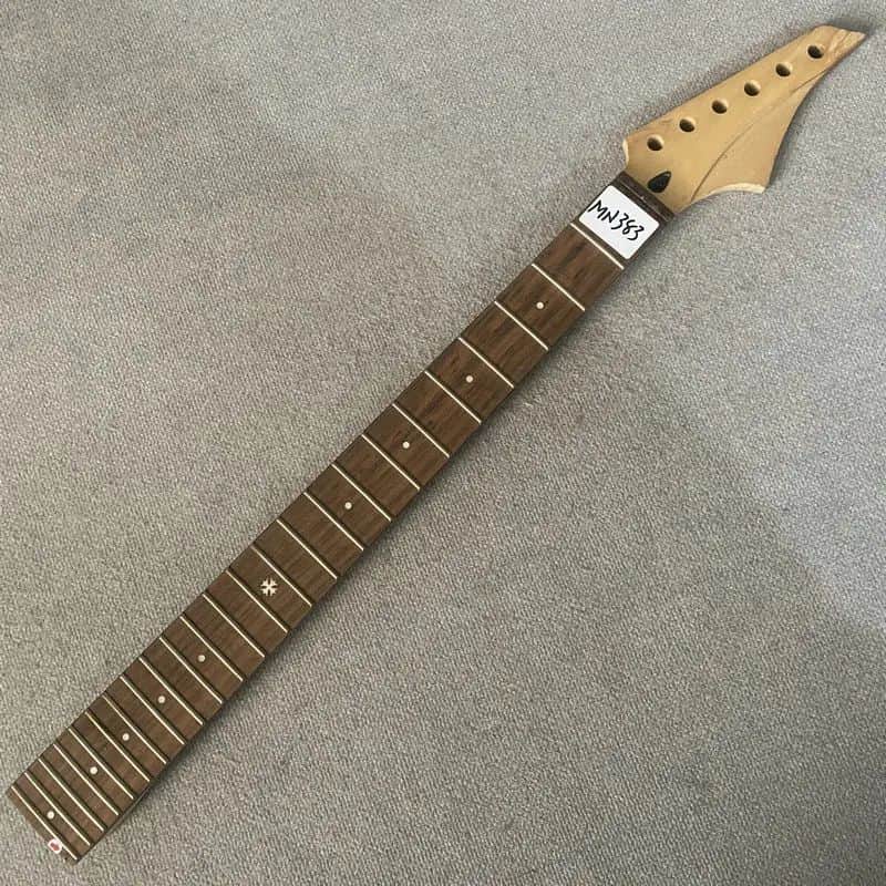 24 Frets Rosewood Fingerboard Guitar Maple Neck image 1