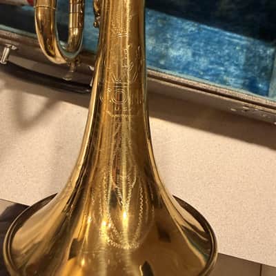 Conn 22B Victor 1960 - Brass Lacquered image 3