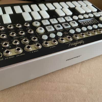 Endorphin.es Ground Control Sequencer + 42 HP Endorphines Case image 2