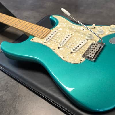 Fender 40th Anniversary American Standard Stratocaster 1993-1994 RARE Custom Color Limited Special Edition FSR CARIBBEAN MIST Time Capsule CASE QUEEN Aqua Marine Ocean Blue Green Turqoise USA Strat Vintage 90s Guitar image 11