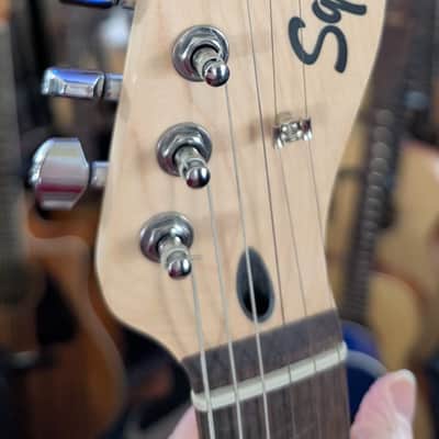Squier Sonic Esquire H, Laurel Fingerboard Guitar Ultraviolet image 3