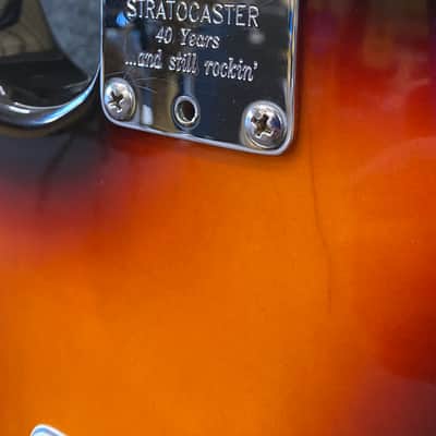 Used 1994 Fender 40th Anniversary American Standard Stratocaster with Rosewood Fretboard image 10