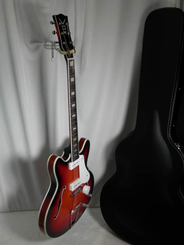 Vox Bobcat V90-SB Sunburst Semi-Hollow Electric with hard case image 1
