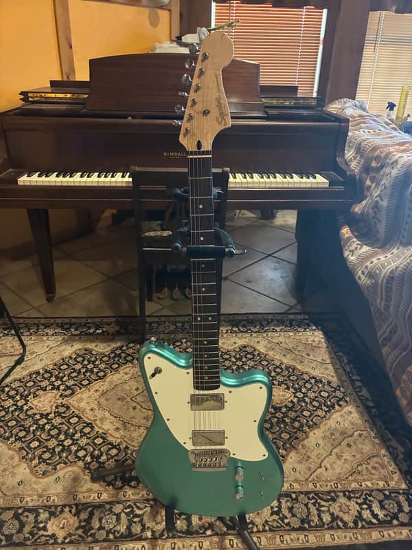 Squier Paranormal Toronado | Reverb