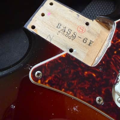 1997 Fender Bass VI (CIJ) - Sunburst image 17