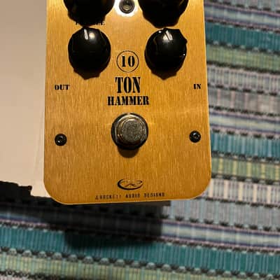 J. Rockett 10 Ton Hammer 2010s - Beige in mint condition with original box image 1