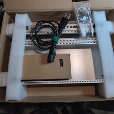 Intellijel 4U 62HP Palette Modular Eurorack Powered Synth Case / Skiff with MIDI adapter and PSU 2019 - Present - Stealth Black image 13