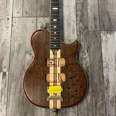 *NEW MODEL* Alembic Crest 4 Medium Scale (32"), Walnut / Ebony / Red Led's *On Order, ETA SEPTEMBER 2025* image 2