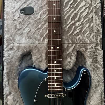 UPGRADED PICKUPS AND LOCKING TUNERS Fender American Professional II Telecaster with Rosewood Fretboard - Dark Night image 3