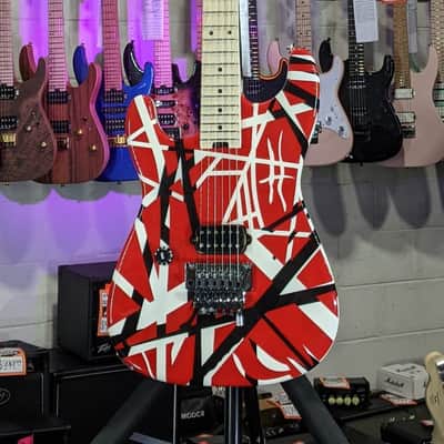 EVH Striped Series Left-Handed - Red w/ Black Stripes *FREE PLEK WITH PURCHASE* 709 image 3