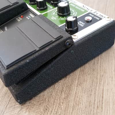 Boss RE-20 Space Echo 2007 - Present - Green image 7