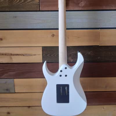 Ibanez - RG450DXB | RG Standard Series Electric Guitar / White image 8