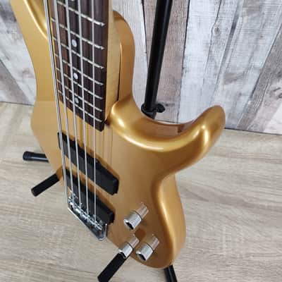 Peavey Foundation 2000 5 String -RARE- w/ new Hard Case image 9