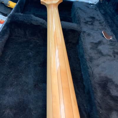 Alembic  Orion 5 string bass lefty  Natural image 2