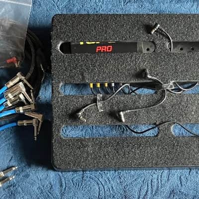 Truetone CS7 1 Spot Pro Power Supply & SKB Pedalboard Bundle PLUS 12 Patch Cables image 1