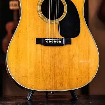 1972 Martin D-28 natural image 1