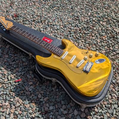 1993 Fender Stratocaster 40th Anniversary Aluminum Anodized Gold Body Limited Edition RARE! image 3