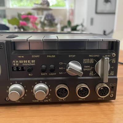 Uher Report Monitor 4400 - Portable Reel to Reel Tape - 3 Head Stereo Tape Machine - Microphone image 3