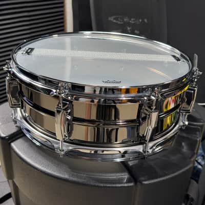 Ludwig LB414b Black Beauty 5x14" 8-Lug Brass Snare Drum - B-Stock and Gator Case 6.5x14 image 4