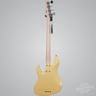 Sire Marcus Miller V5 24-4 String, 24 Fret - Rosewood Fingerboard, Vintage White - 8# 9oz image 6