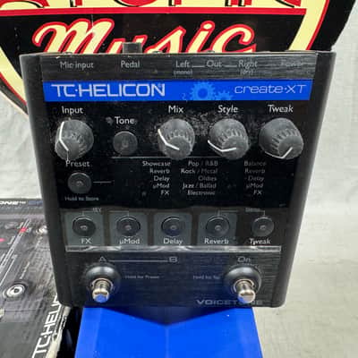 TC Helicon VoiceTone Create XT Vocal Multi-Effects Processor Pedal with Power Supply + Box imagen 2