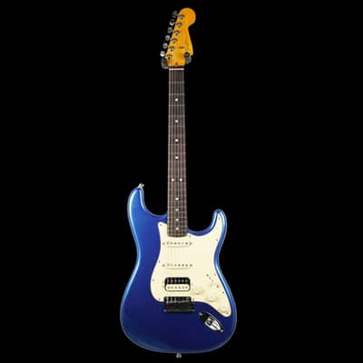 Fender American Ultra Stratocaster HSS, Cobra Blue image 3