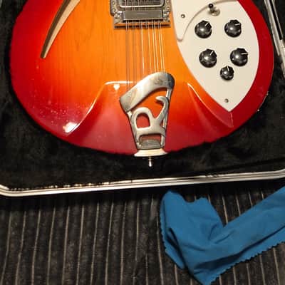 Rickenbacker 330/12 2012 - Present - Mapleglo image 1