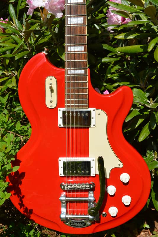 Airline '59 Coronado Deluxe DLX in Gloss Red w/New Chrome Dunlop Straploks, & New Supro Hardshell Case ~ As New ! image 1