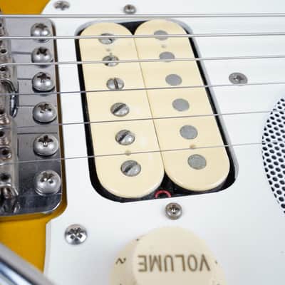 Fender ST-Champ Mini Stratocaster with Built In Speaker MIJ 1994 Sunburst Made in Japan w/ Bag image 8