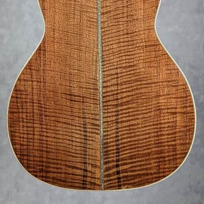 Bianchin Guitars 00 12-Fret Acoustic - Sinker Redwood/Walnut image 7