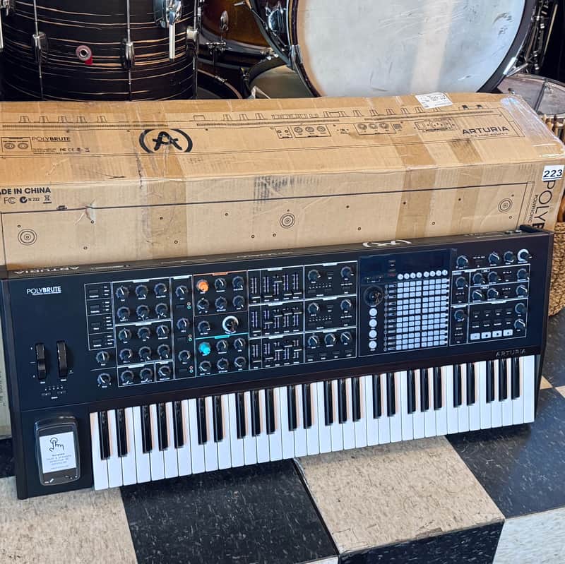Arturia Polybrute