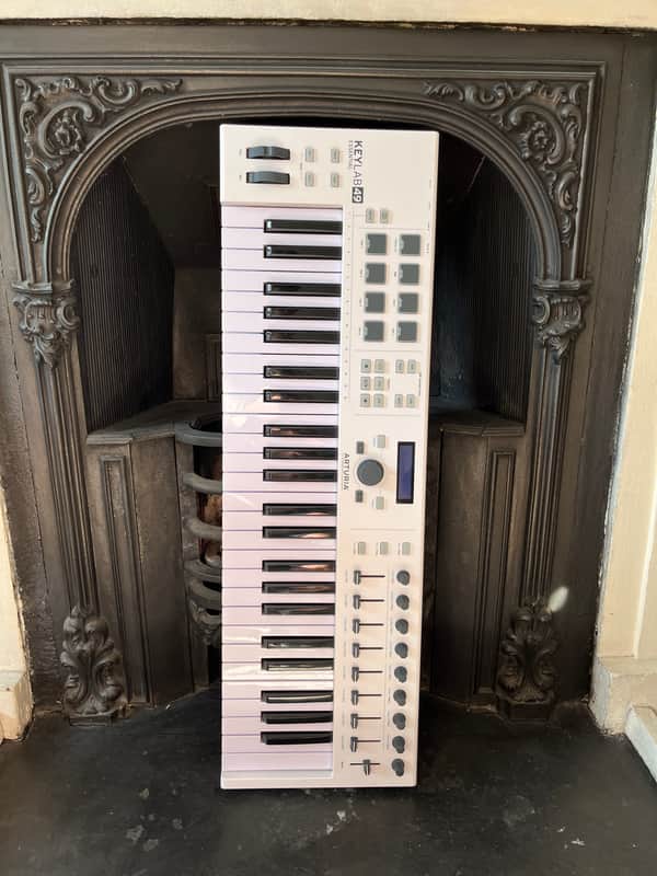 Arturia KeyLab Essential 49 MIDI Controller 2017 - Present - White image 1