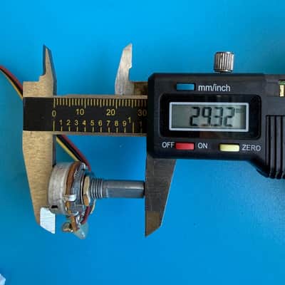 AKAI MPK 25 MIDI Keyboard Part: Mod Wheel & Pitch Bend Pot with Wire Harness image 8