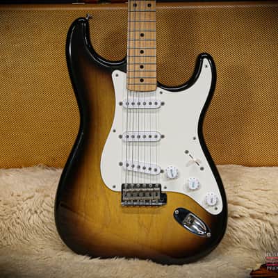 1955 Fender Stratocaster "Sunburst" image 3