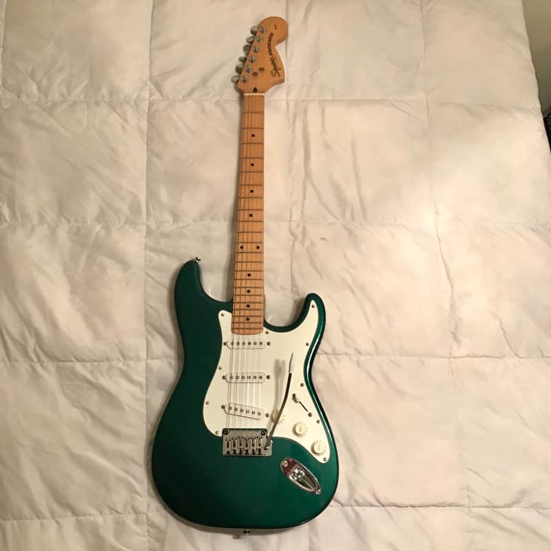 Squier Standard Stratocaster 2000 Emerald Green Metal Flake | Reverb