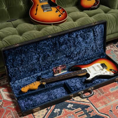 1967 Fender Stratocaster Left-Handed Sunburst with tag image 17