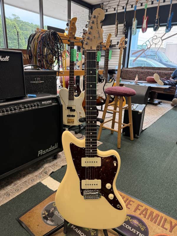 Fender American Performer Jazzmaster with Rosewood Fretboard 2018 - Present - Vintage White image 1