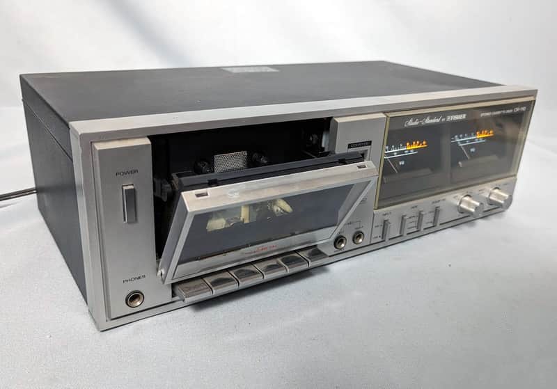Fisher CR-110 Stereo Cassette Recorder Silver - For Parts or