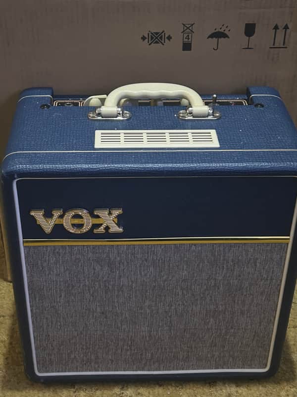 Vox AC4C1-BL Limited Edition 4-Watt 1x10" Guitar Combo 2012 Blue with Tygon Cloth image 1