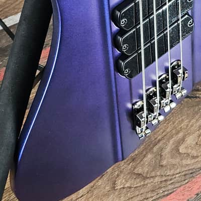 Dingwall D-Roc Standard 4 2024 - Colorshift Blue-Purple image 13