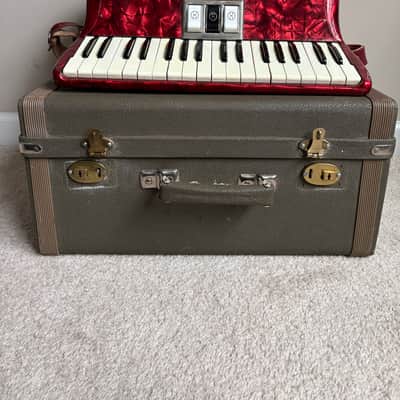 Hohner Arietta IM - Candy Apple Red image 1