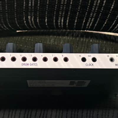 Arturia BeatStep Pro MIDI Controller 2017 - Present - White Bild 5