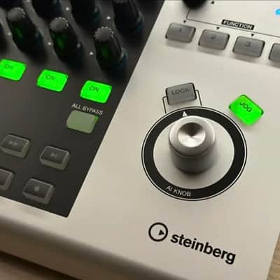 Steinberg CC121 Advanced Integration Controller 2010s - Silver/Black image 4