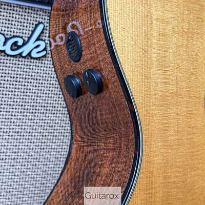 2015 Martin 000 18 Retro Natural image 9