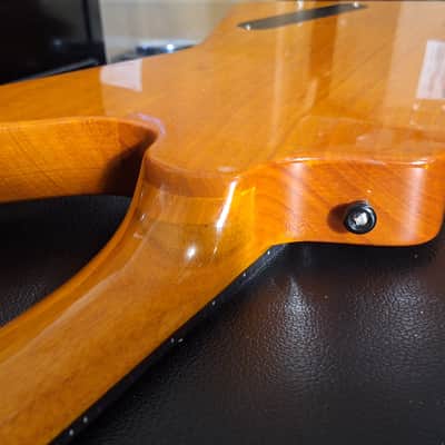 Left handed Natural explorer - Vintage amber - unbranded image 17