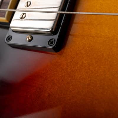 Gibson Custom 1961 ES-335 Reissue VOS, Vintage Burst | Demo image 11