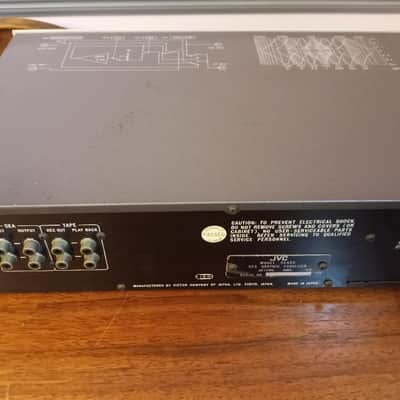 JVC SEA 20 computerized graphic equalizer in good condition - 1980's image 3