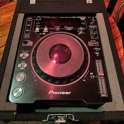 Pioneer CJD-1000MK3 (Pair) Digital CD turntables - used with cases image 2